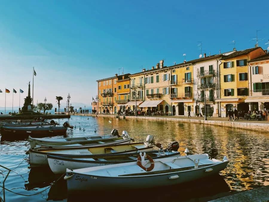 Verona to Lake Garda 6 ways to get there Map Apps and Tips