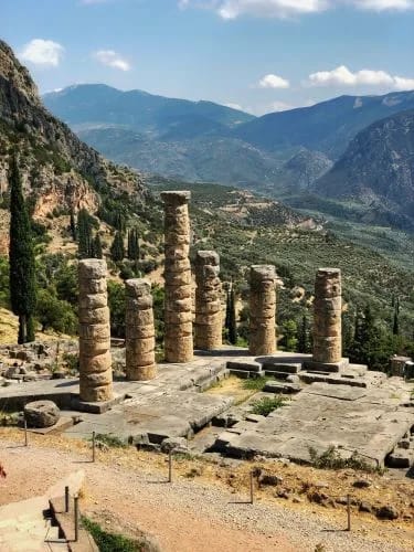 Delphi Temple, an unmissable spot for your 5 day itinerary in Greece